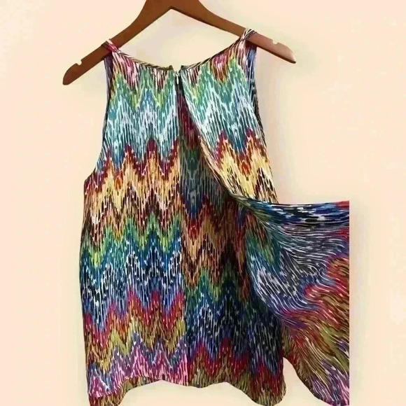 Zac & Rachel stacked multi color halter flowy blouse. Large - Picture 3 of 8